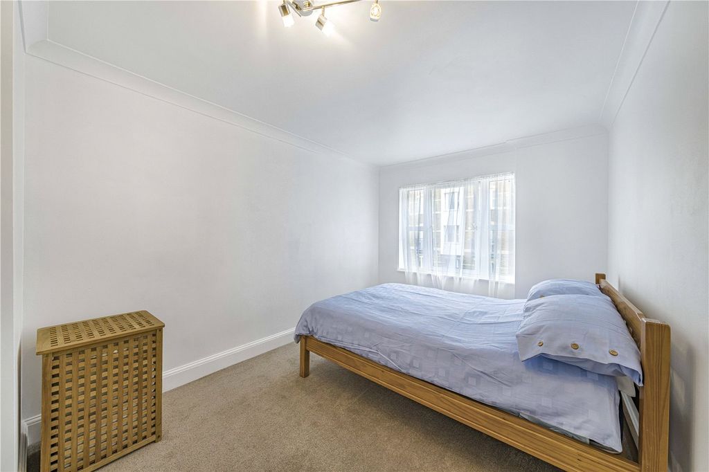 Property photo 2 of 17 Picture No. 02