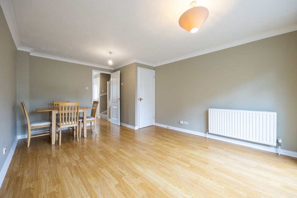 Property photo 3 of 7 Open Plan Living And Dining Area