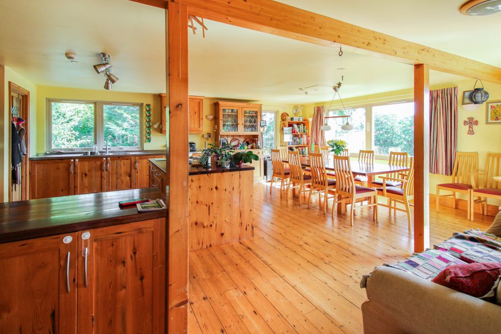 Property photo 3 of 34 Kitchen