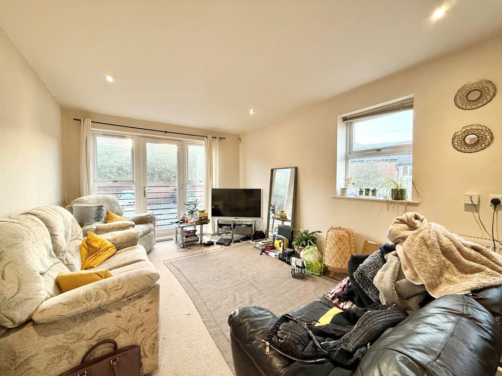 Property photo 3 of 7 Picture No. 11