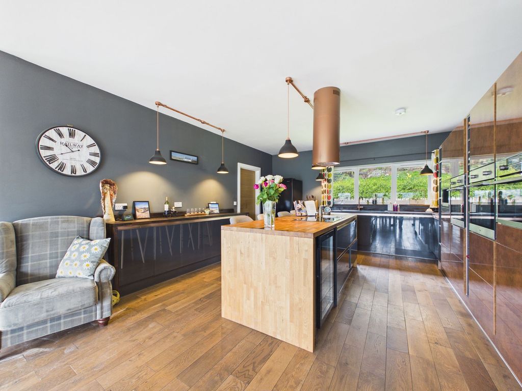 Additional image 10 of 5 bed detached house for saleCastlegate, Lanark ML11