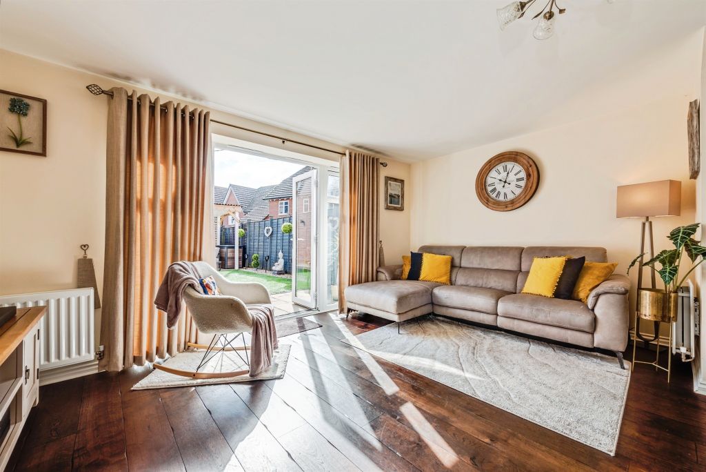 Property photo 3 of 12