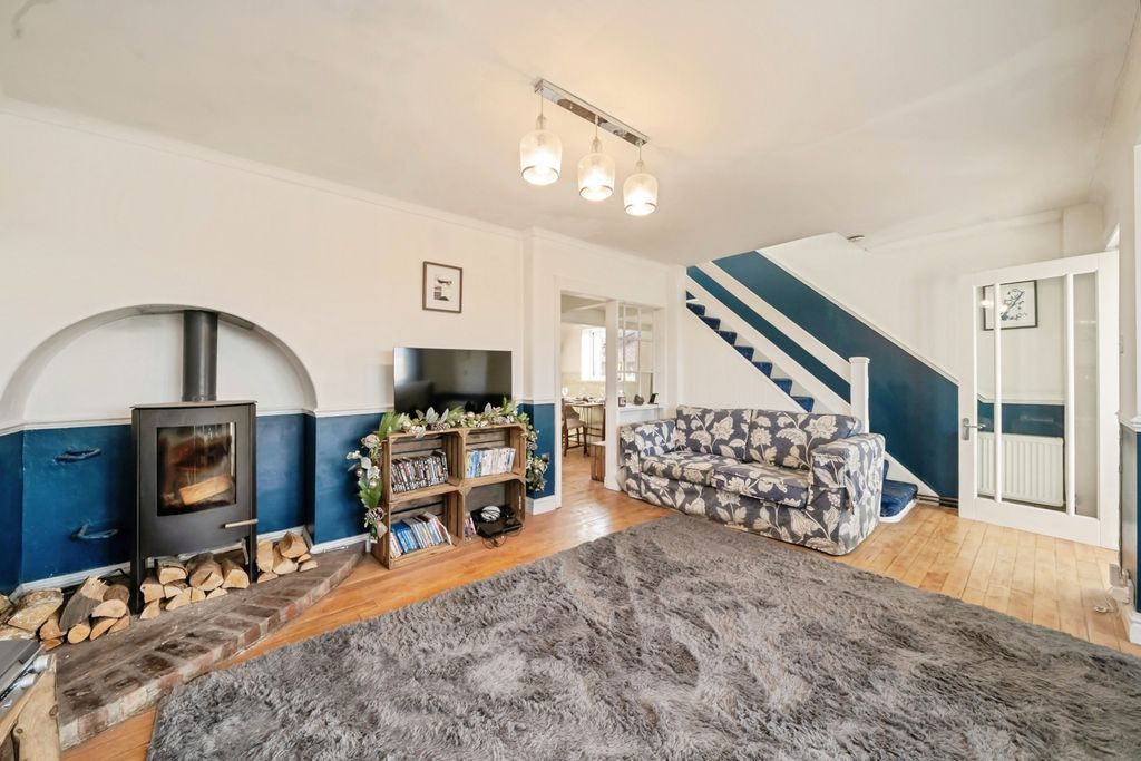 Property photo 3 of 22 Living Room