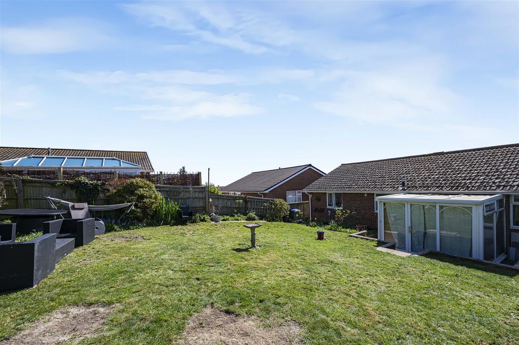 Property photo 2 of 22 Garden &amp; Rear Elevation