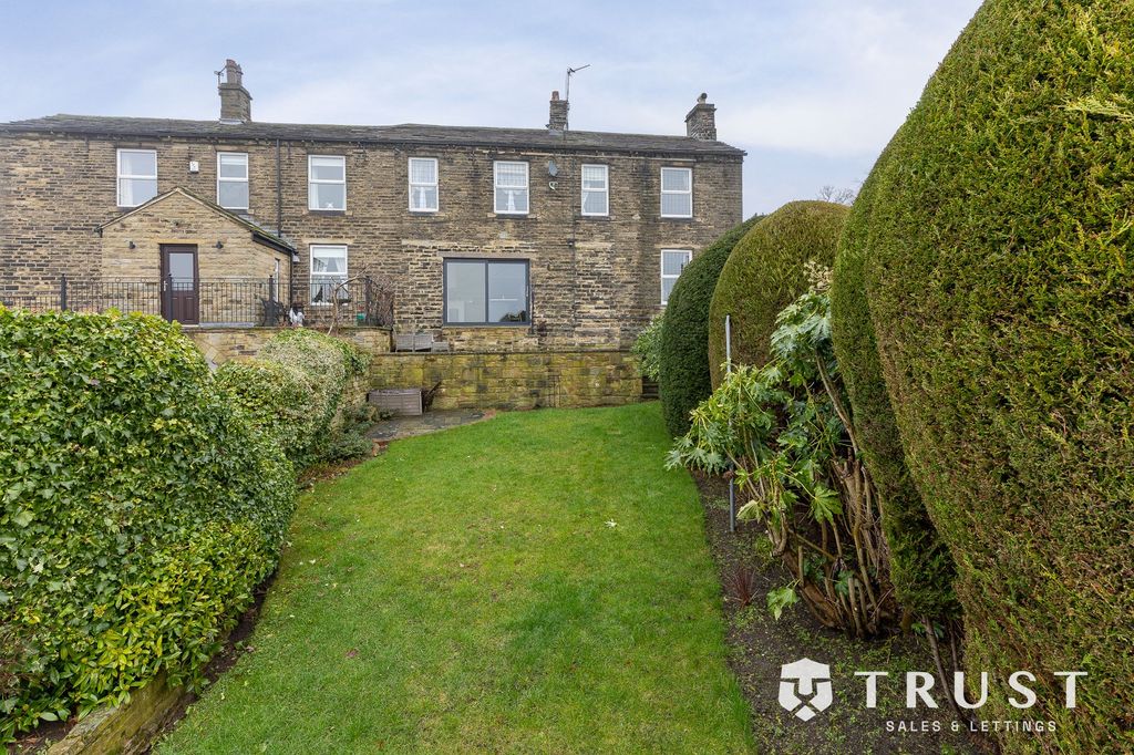 Property photo 1 of 43