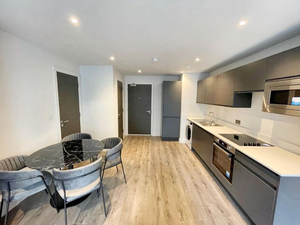 Property photo 3 of 22