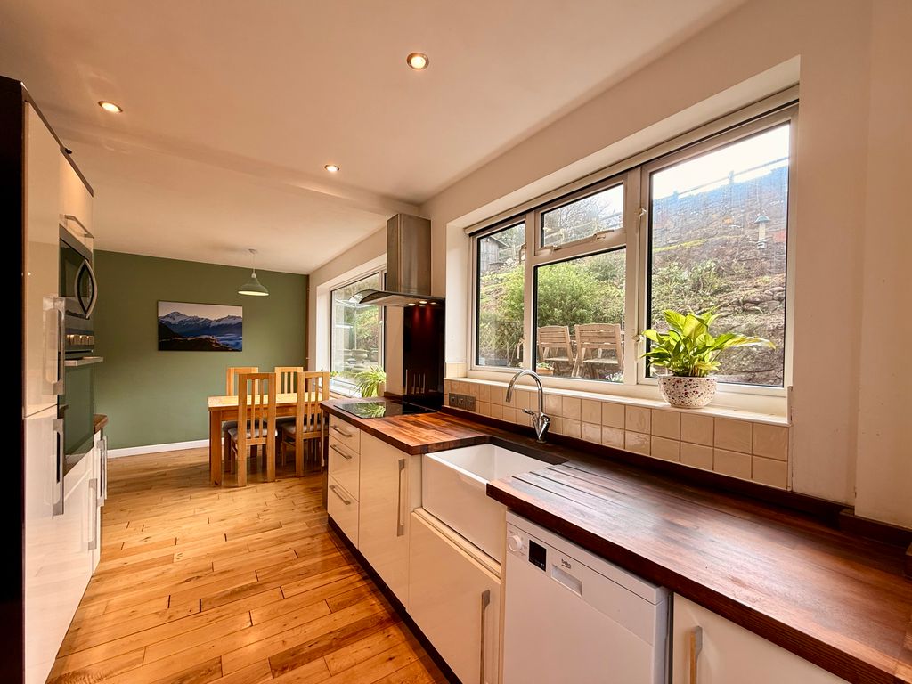 Property photo 2 of 14 Kitchen/Dining Room