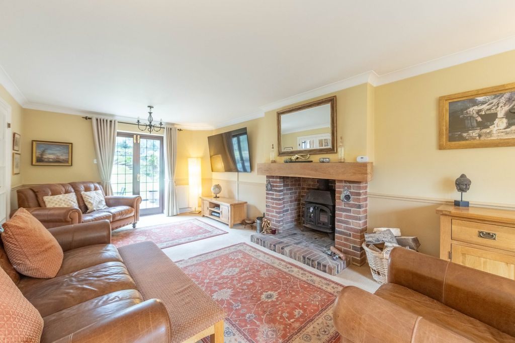 Property photo 3 of 28 Picture 3