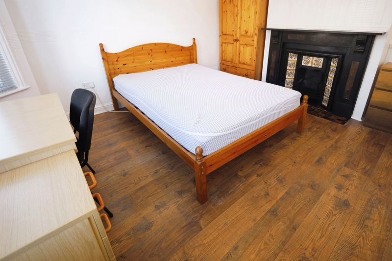 Property photo 3 of 16 Photo 1