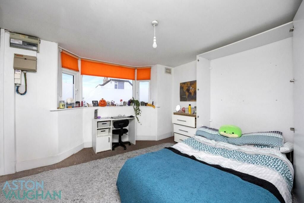 Property photo 1 of 6 4561820