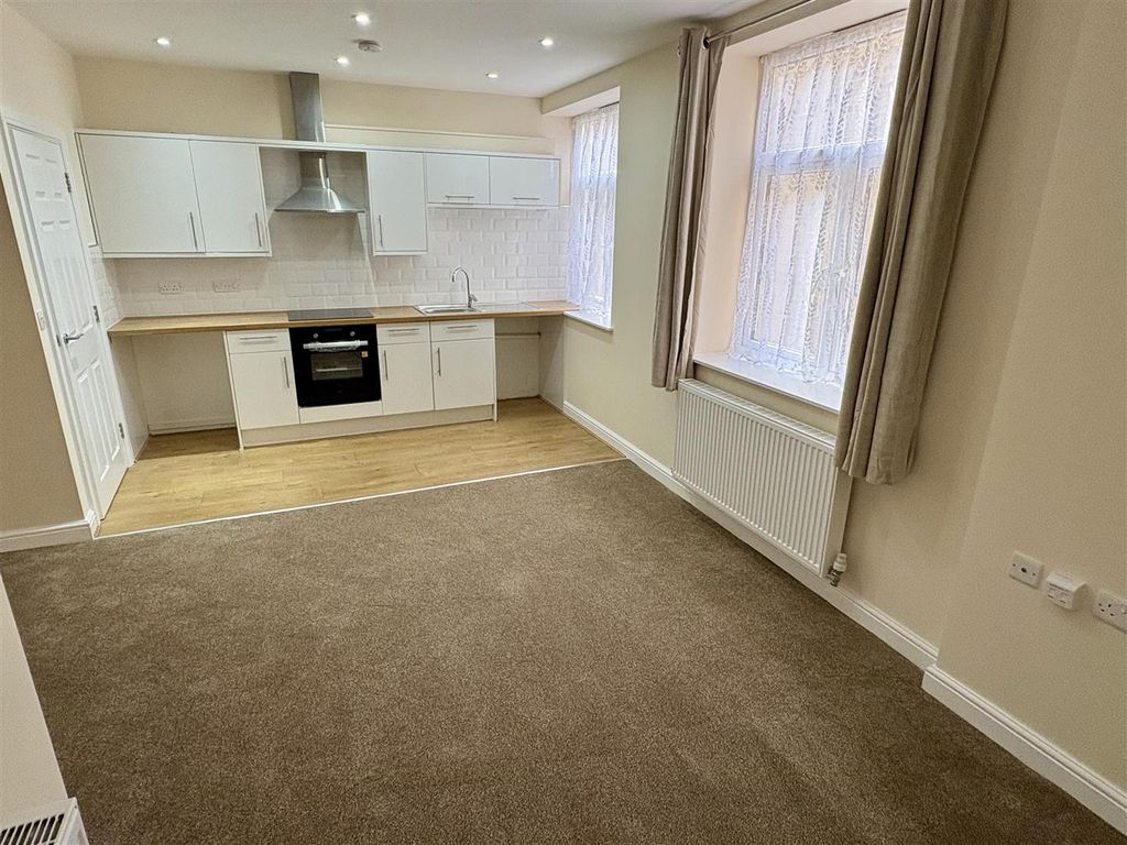 Property photo 2 of 7 2