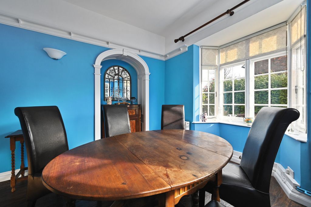 Property photo 3 of 24