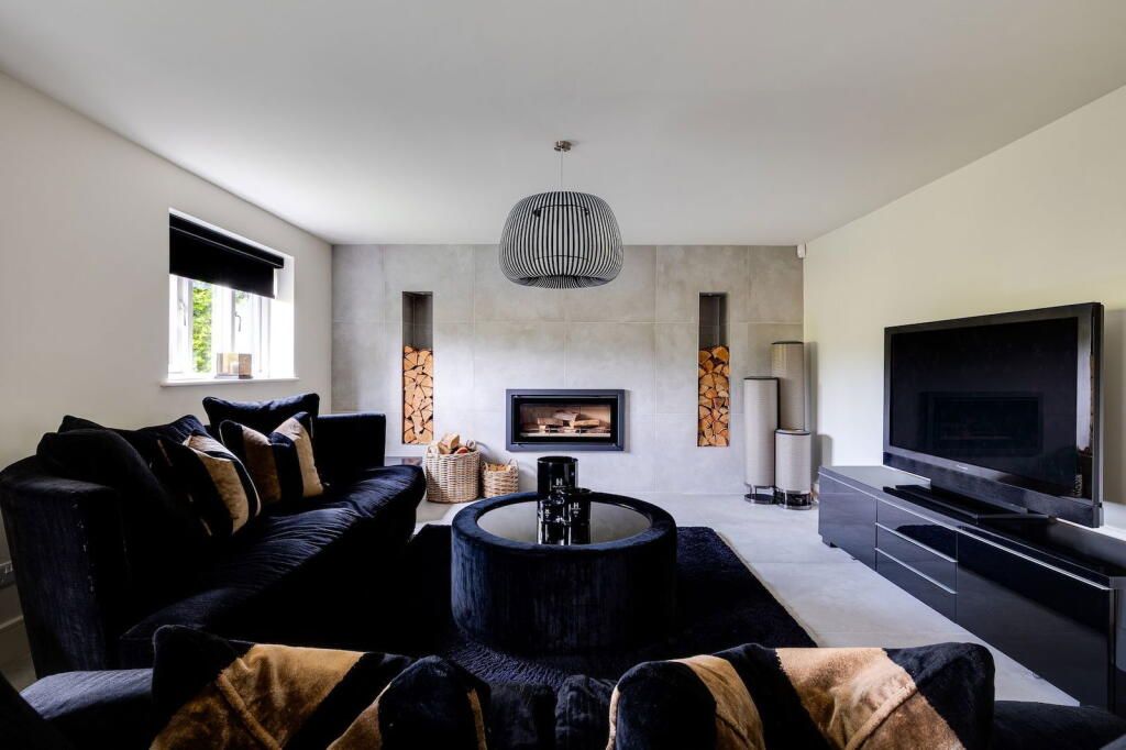 Property photo 2 of 19 F46365Fc26c56c271855d42Ac3977Dcb