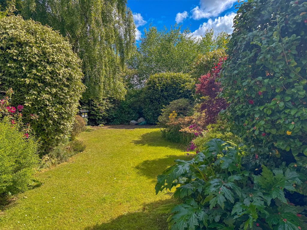 Property photo 2 of 3 Picture 2