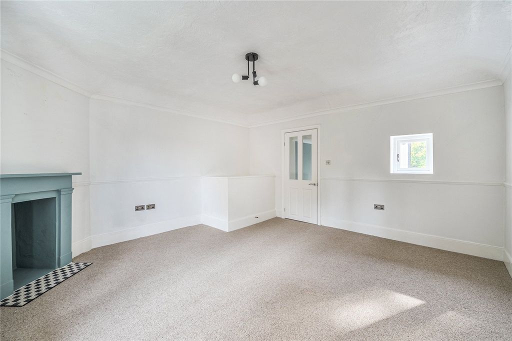 Property photo 3 of 15 Picture No. 06
