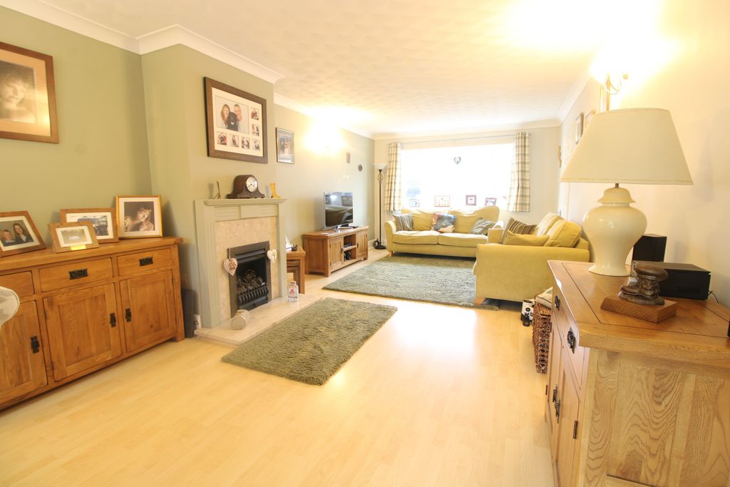 Property photo 3 of 11 Photo #3