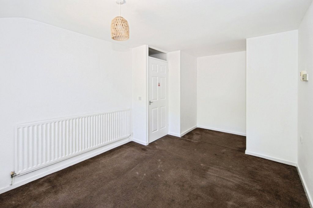 Property photo 3 of 17 Picture No. 04