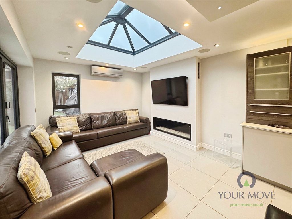 Property photo 3 of 15 Picture No. 07