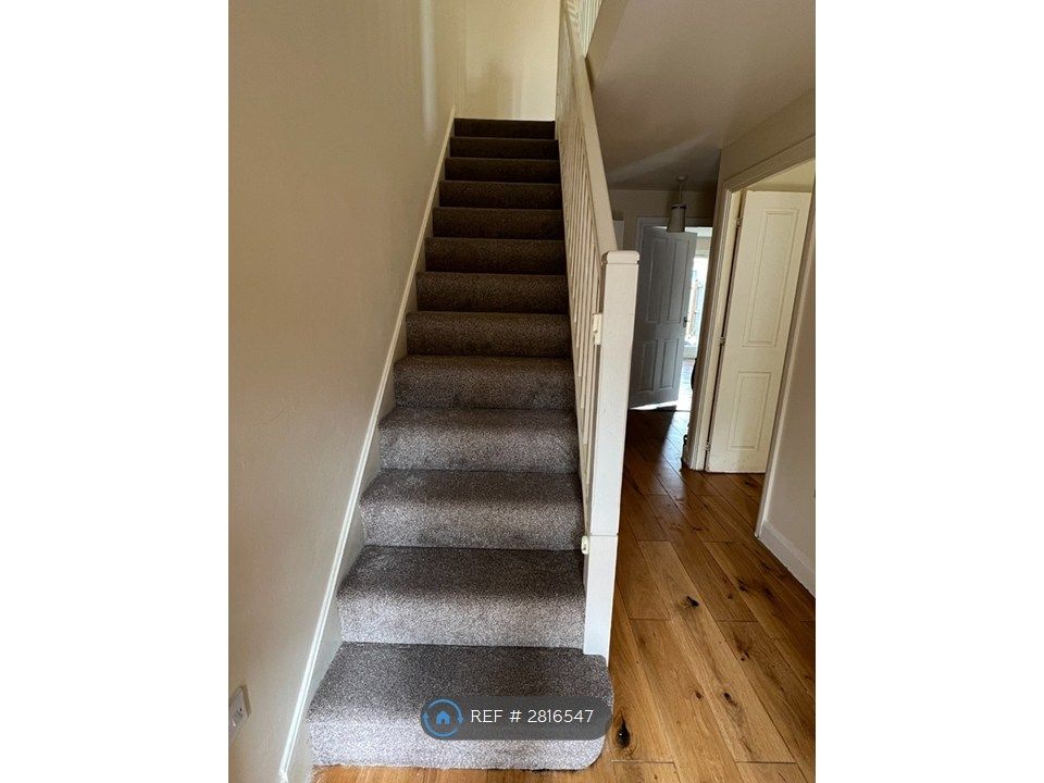 Property photo 2 of 19 Hall