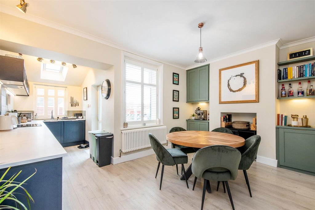 Property photo 3 of 19 Kitchen/Diner