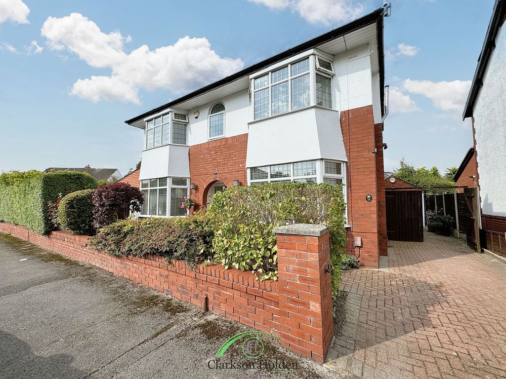 Property photo 1 of 44