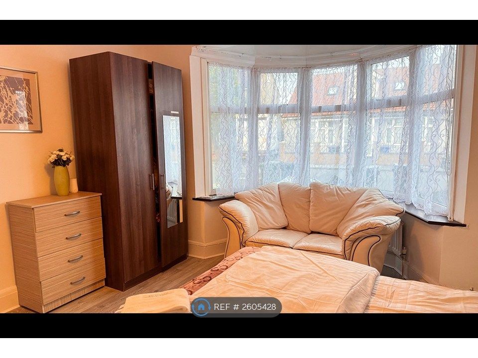 Property photo 3 of 21