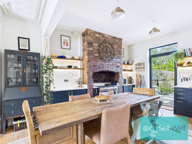 Property photo 3 of 24 Dining Area