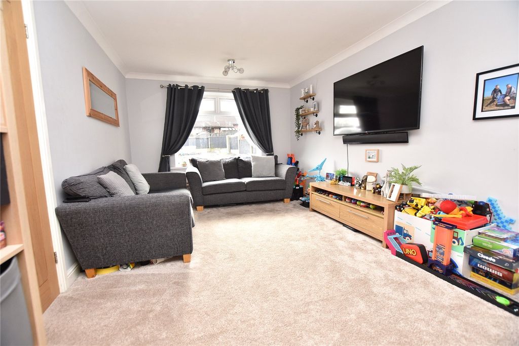 Property photo 3 of 14 Picture No. 26