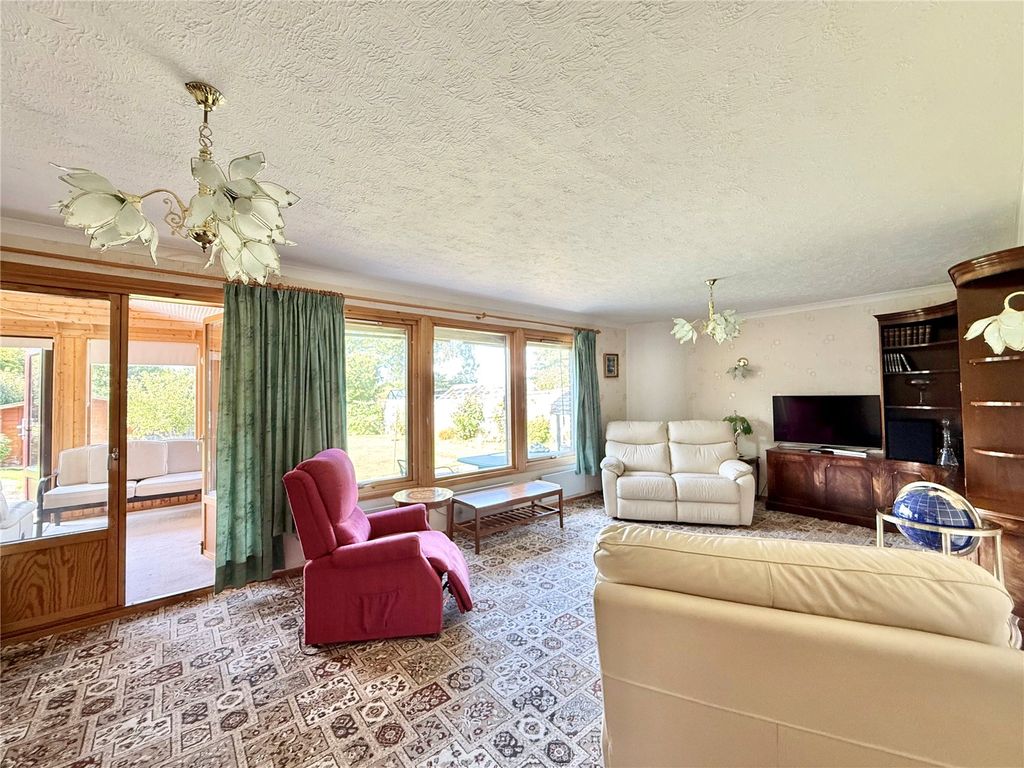 Property photo 2 of 24 Picture No. 23