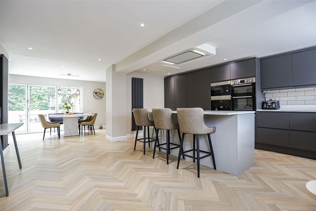 Property photo 1 of 49 1.Jpg