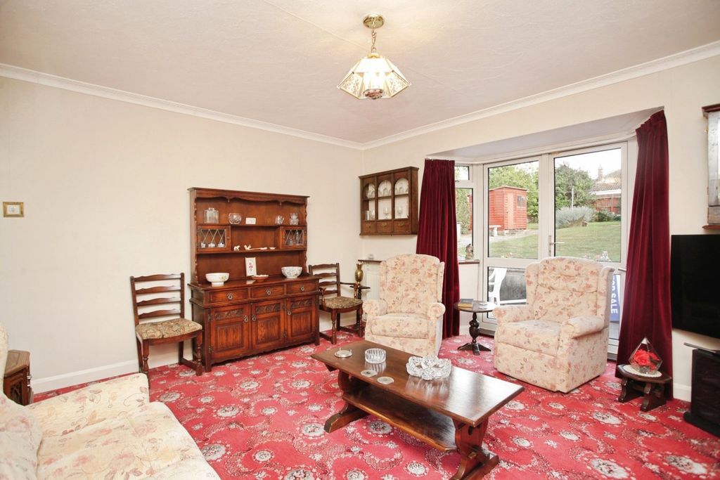 Property photo 3 of 16