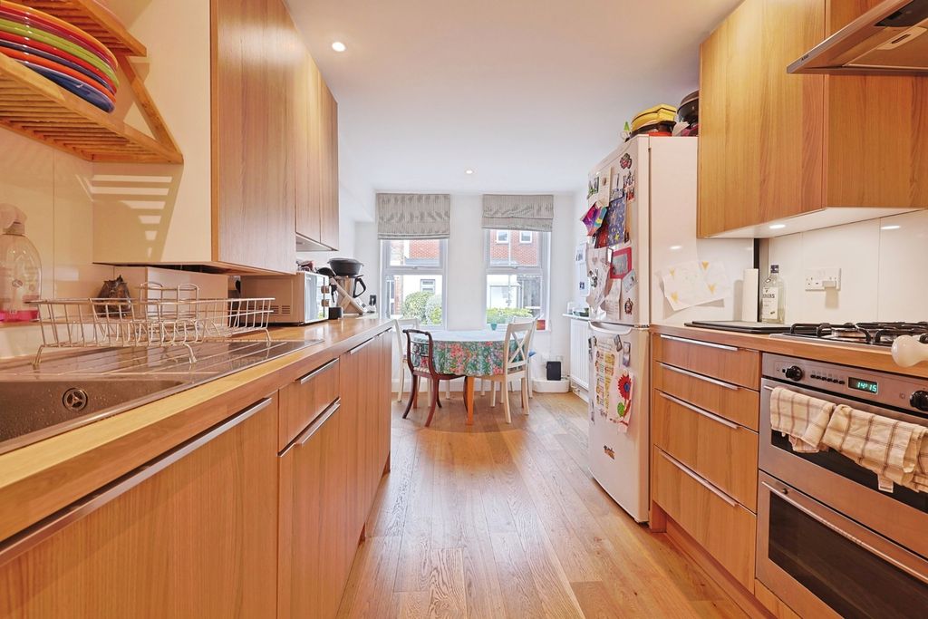 Property photo 3 of 21 Pbox-Img.Jpg