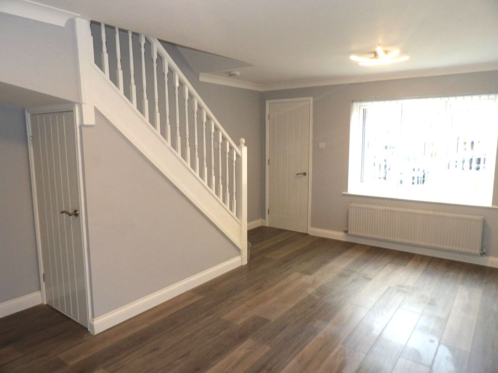 Property photo 3 of 12 Photograph 3