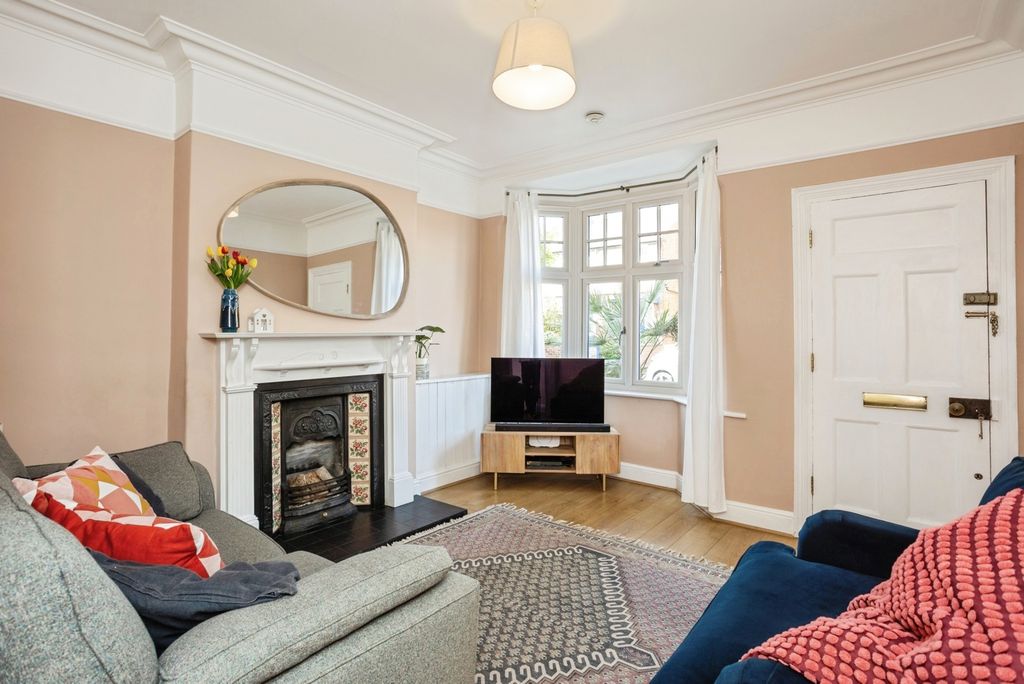 Property photo 2 of 22 Pbox-Img.Jpg