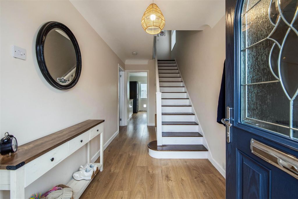 Property photo 3 of 22 D8B_0665.Jpg