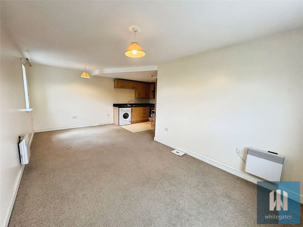 Property photo 3 of 12 Picture No. 23