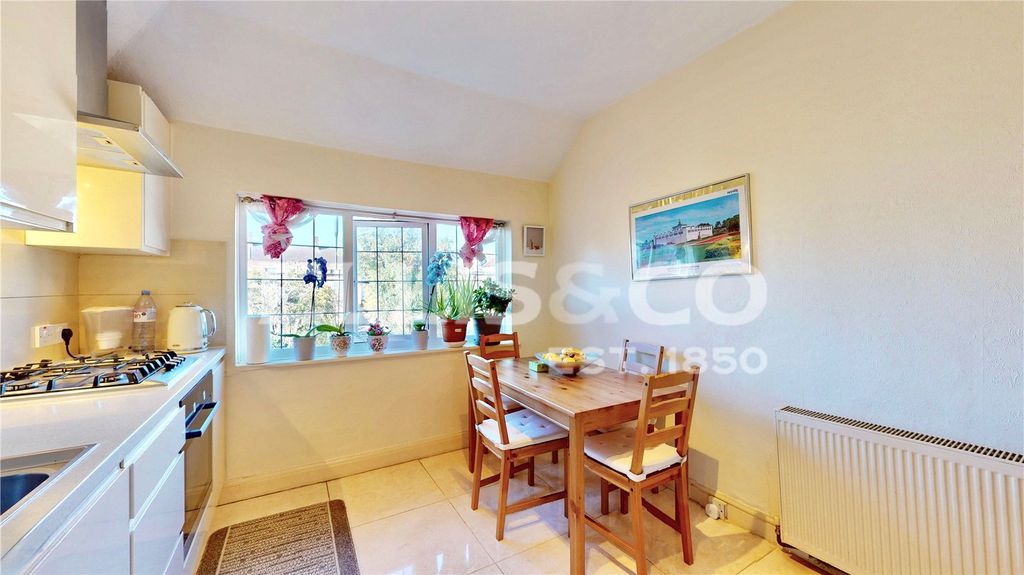 Property photo 3 of 19 Picture No. 03