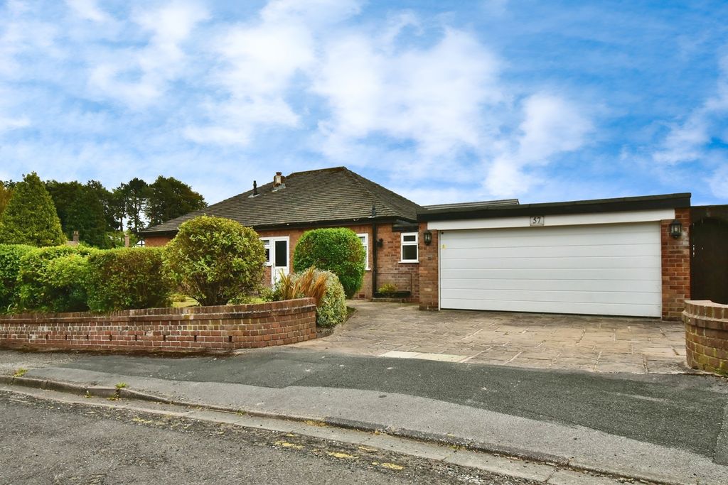 Property photo 1 of 17 Double Garage