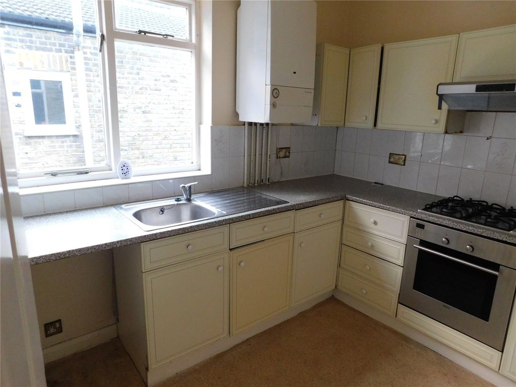 Property photo 3 of 5