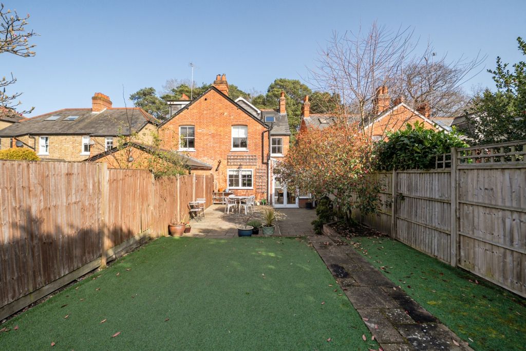 Property photo 3 of 16 Kings Road