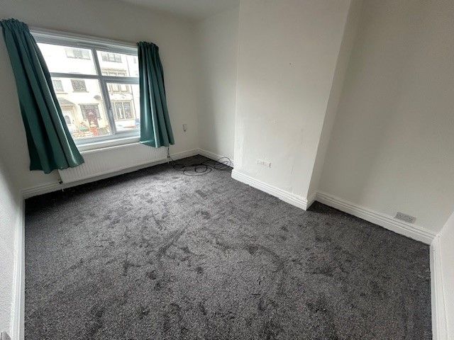 Property photo 1 of 3