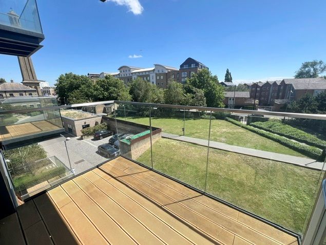 Property photo 1 of 17 Balcony