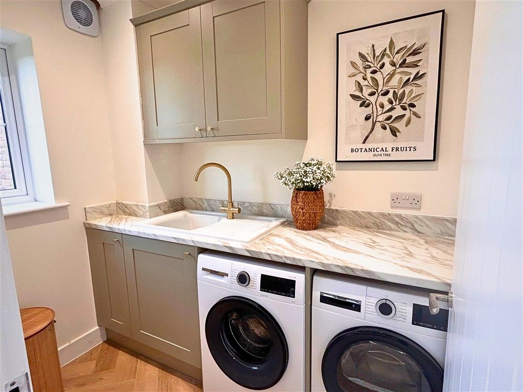 Property photo 3 of 10 Utility