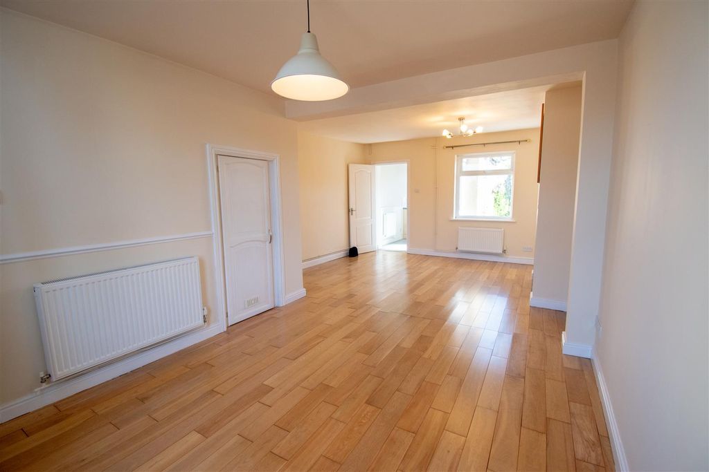 Property photo 3 of 12 Photo 16-05-2025, 11 25 48.Jpg