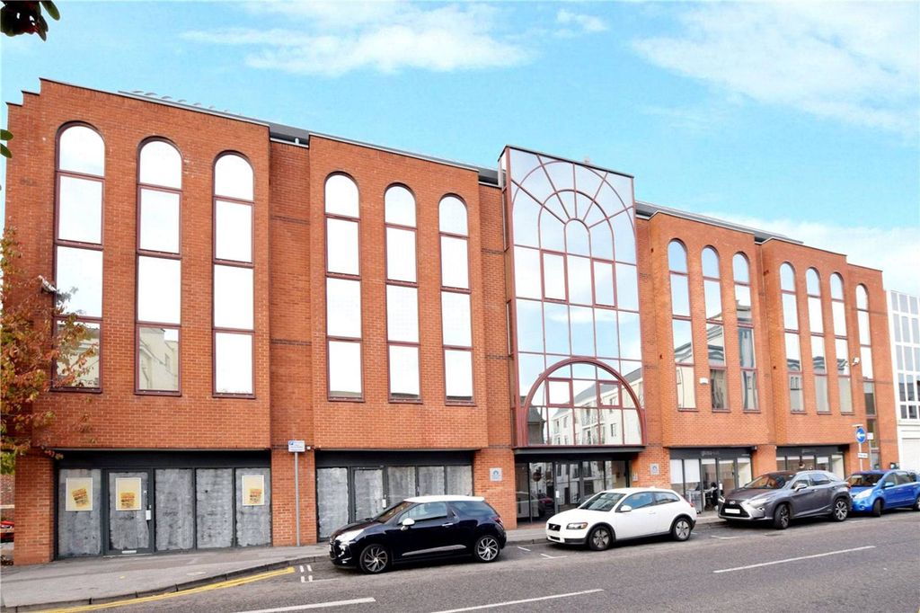 Property photo 1 of 7