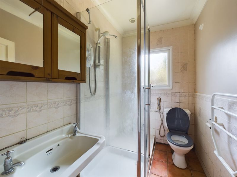 Property photo 3 of 9 Bathroom