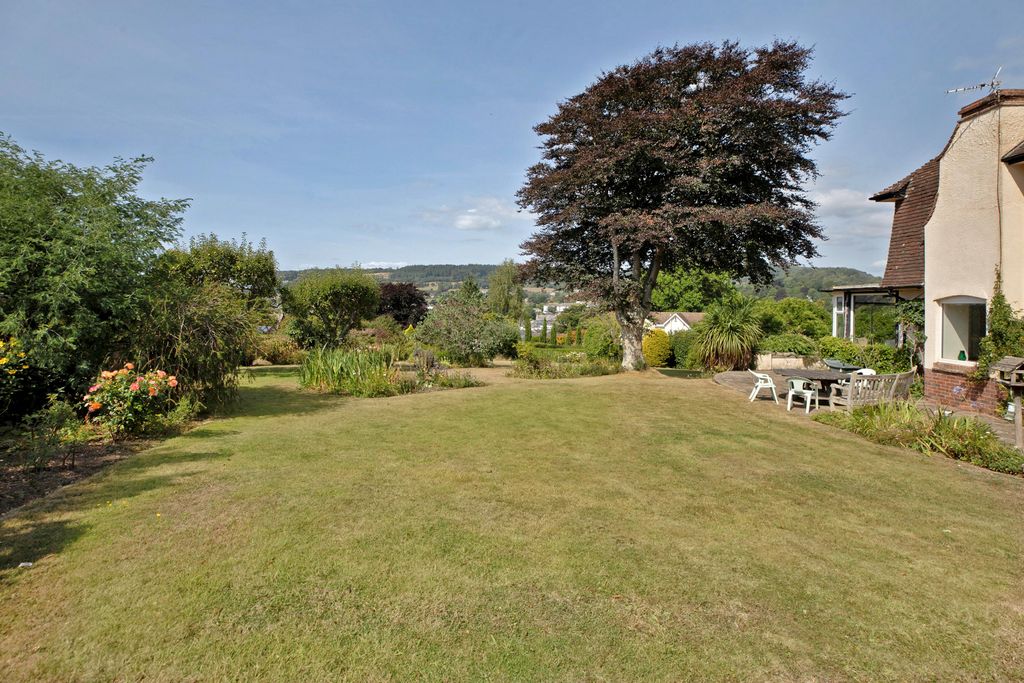 Property photo 3 of 25 Image