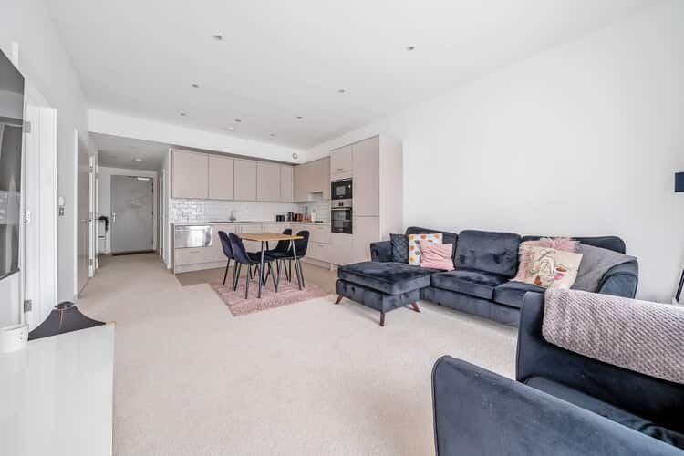 Property photo 2 of 20