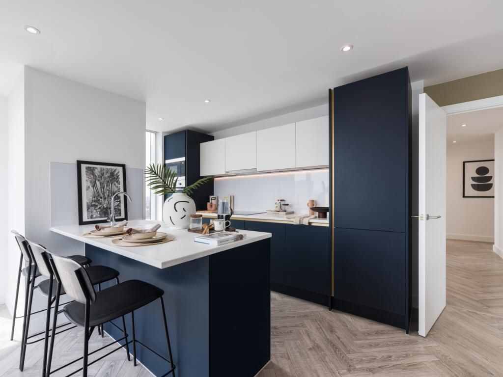 Property photo 3 of 8 Gallery