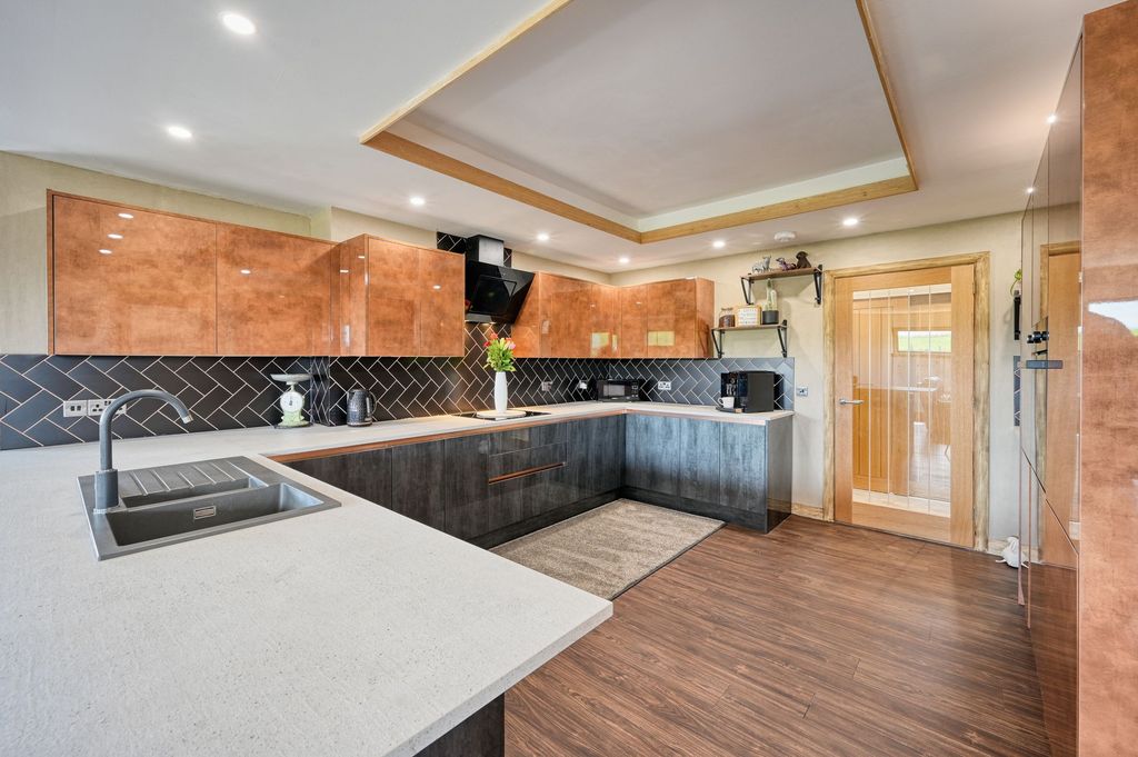 Property photo 2 of 44